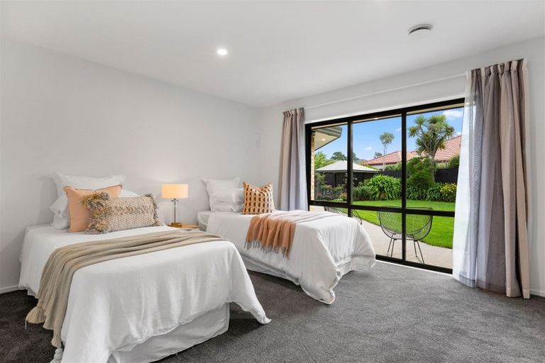 Photo of property in 9 Evenwood Place, Waimairi Beach, Christchurch, 8083