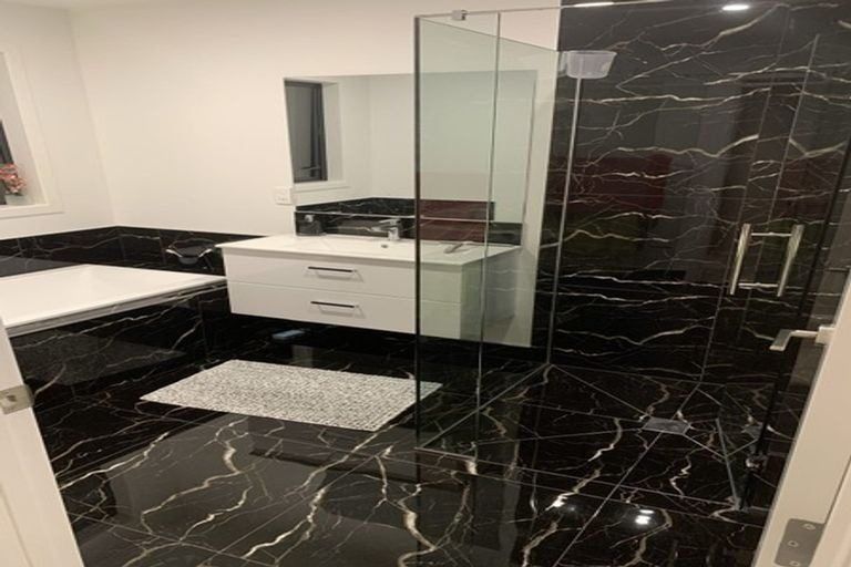 Photo of property in 14 Ivy Lane, Kelvin Grove, Palmerston North, 4414