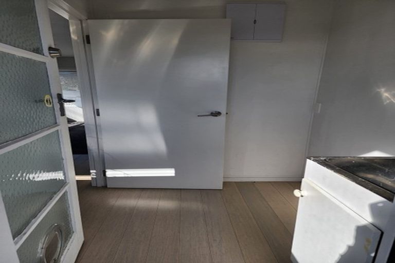 Photo of property in 3/123 Birkdale Road, Birkdale, Auckland, 0626