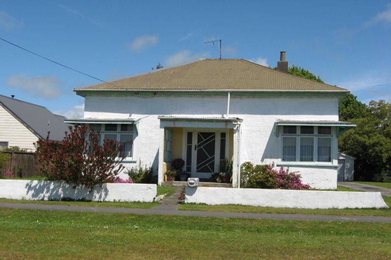 Photo of property in 20 Bright Street, Westport, 7825