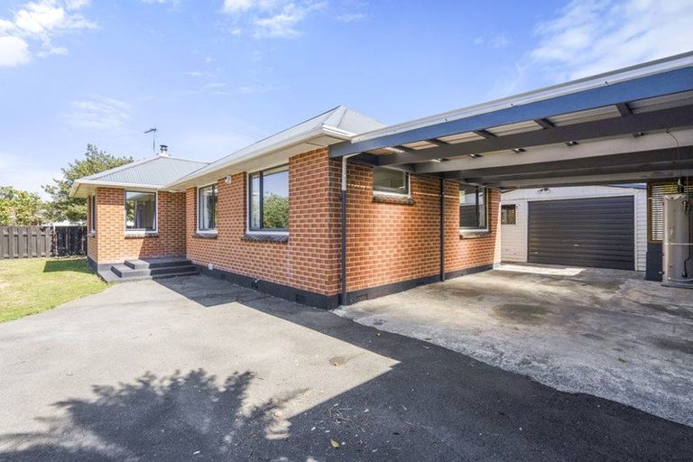 Photo of property in 63 Kashmir Avenue, Clouston Park, Upper Hutt, 5018