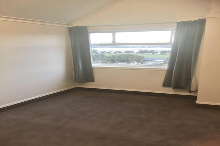 Photo of property in 21 Crawford Road, Kilbirnie, Wellington, 6022