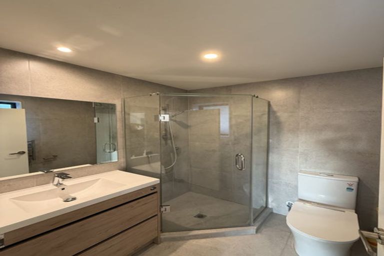 Photo of property in 51c West Harbour Drive, West Harbour, Auckland, 0618