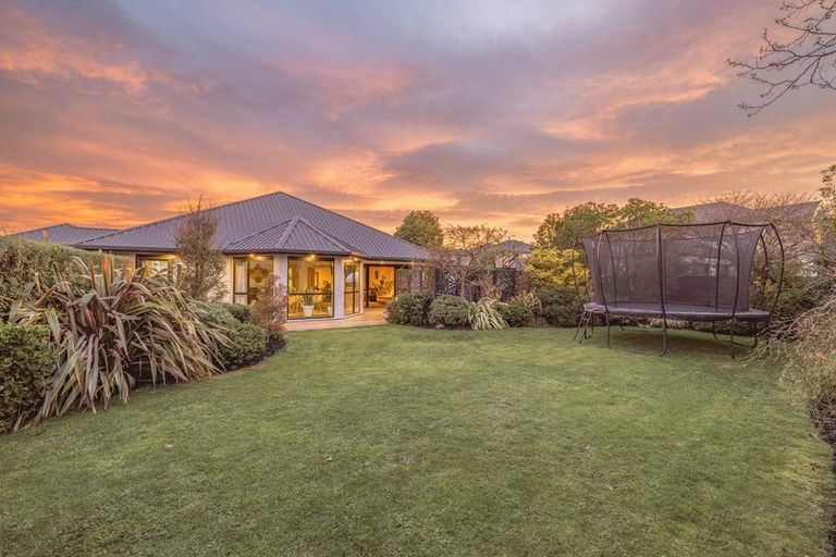 Photo of property in 10 Glastonbury Drive, Burwood, Christchurch, 8083
