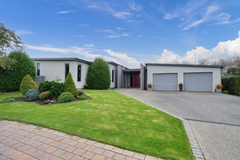 Photo of property in 44 Glenroy Park Drive, Waikiwi, Invercargill, 9810