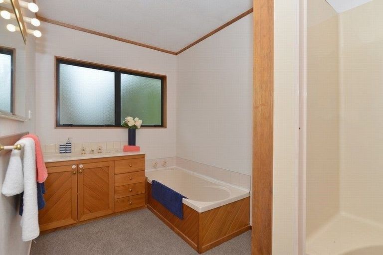 Photo of property in 93 Fairway Drive, Te Kamo, Whangarei, 0112