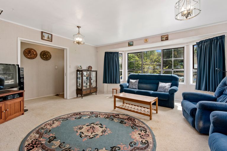Photo of property in 89 Langana Avenue, Browns Bay, Auckland, 0630