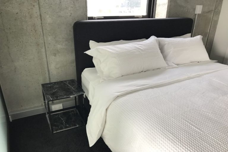 Photo of property in Frame Apartments, 1401/111 Molesworth Street, Thorndon, Wellington, 6011