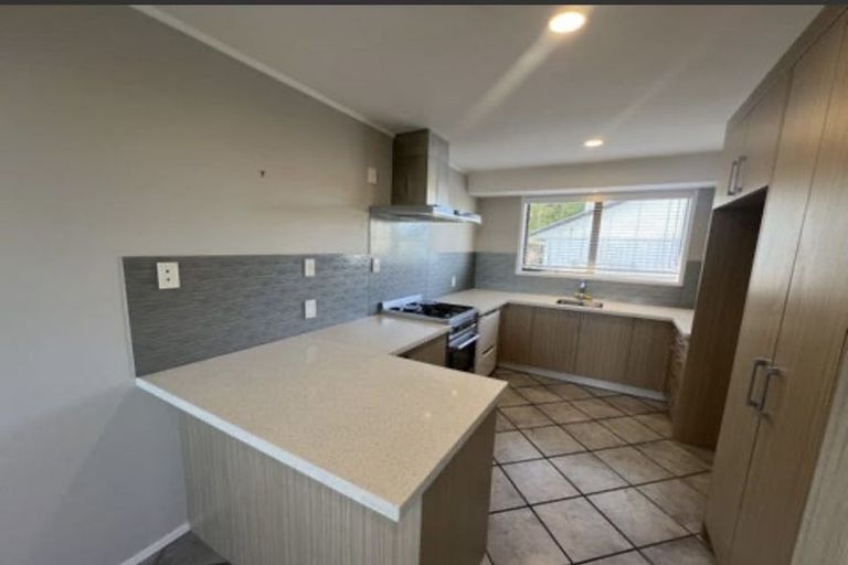 Photo of property in 18 Deodar Place, Totara Heights, Auckland, 2105