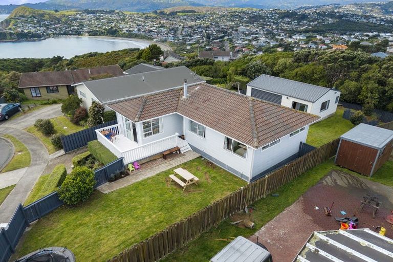 Photo of property in 8 Tikati View, Titahi Bay, Porirua, 5022