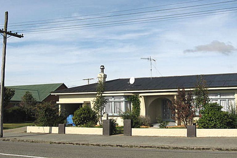 Photo of property in 63 Shearman Street, Waimate, 7924
