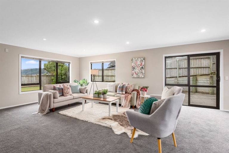 Photo of property in 3 Nelson Avenue, Aotea, Porirua, 5024