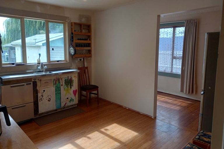 Photo of property in 171 Wainoni Road, Avondale, Christchurch, 8061