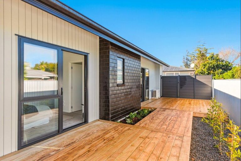 Photo of property in 11d Gordon Place, Levin, 5510