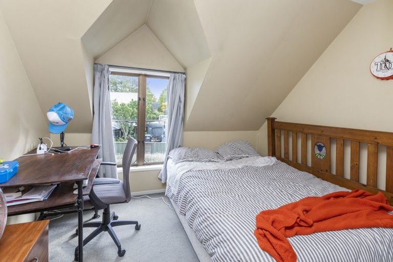 Photo of property in 82b Avonhead Road, Avonhead, Christchurch, 8042