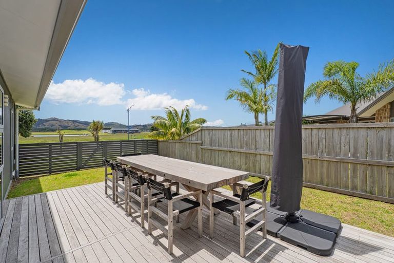 Photo of property in 86 Kupe Drive, Whitianga, 3510