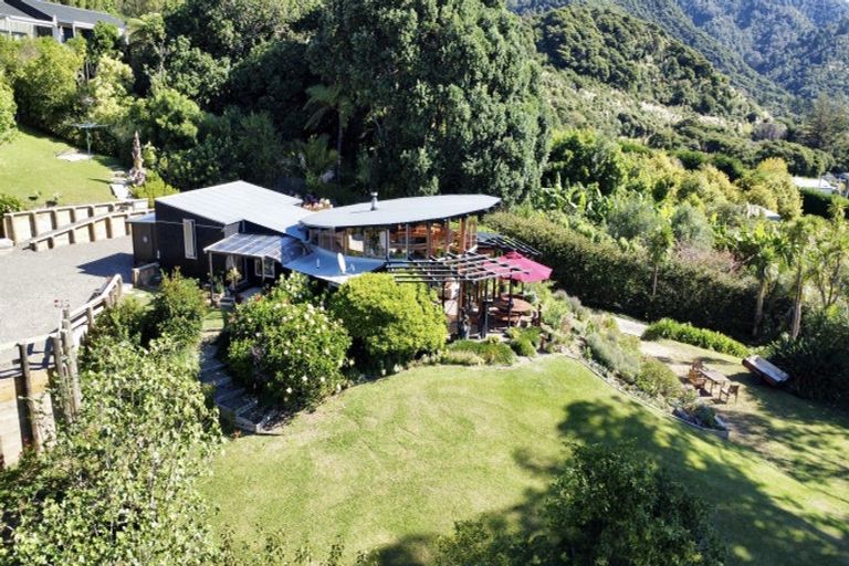 Photo of property in 8344d State Highway 35, Whanarua Bay, Te Kaha, 3199
