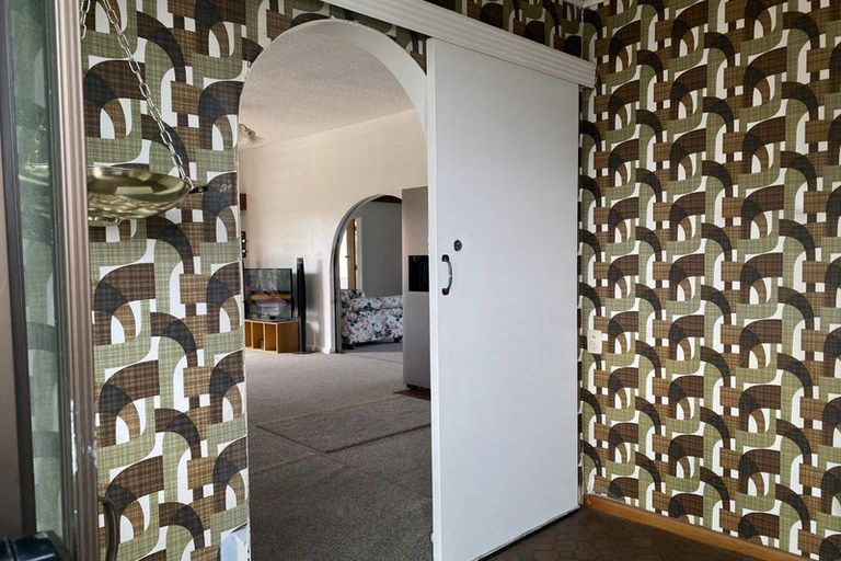 Photo of property in 107 Riverbend Road, Onekawa, Napier, 4110