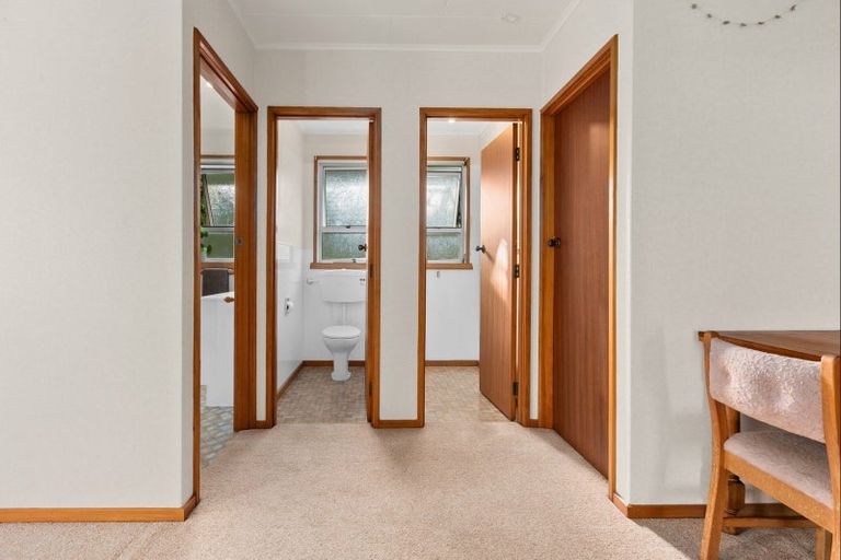 Photo of property in 6 Domain Road, Waipawa, 4210