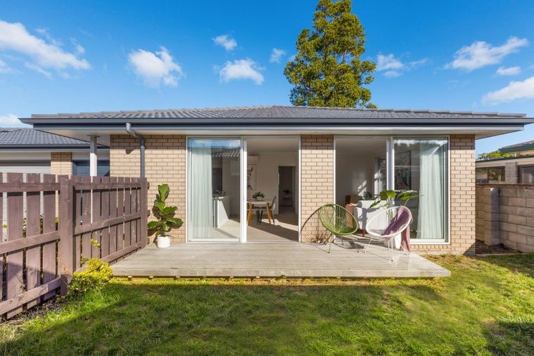 Photo of property in 28a Elizabeth Street, Orewa, 0931