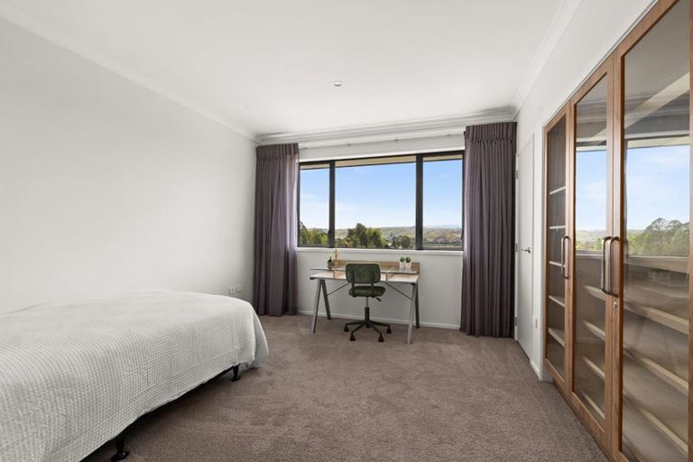 Photo of property in 10 Quarry Ridge, Poraiti, Napier, 4182