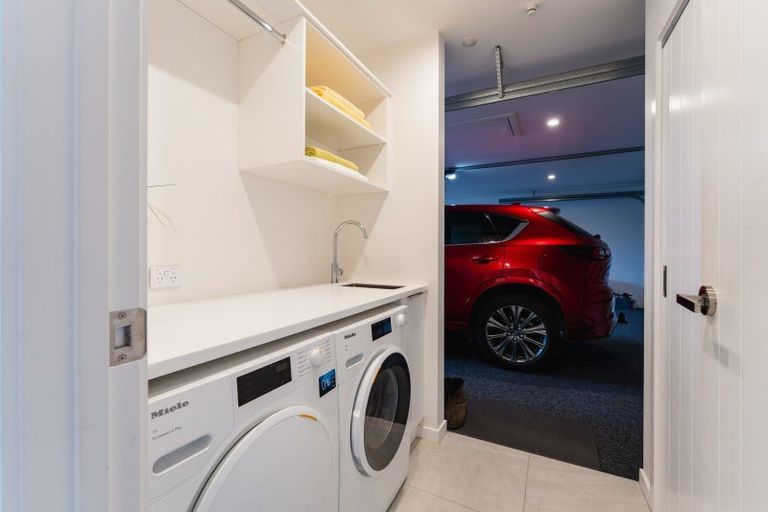 Photo of property in 18 Caledonia Drive, Mosgiel, 9024