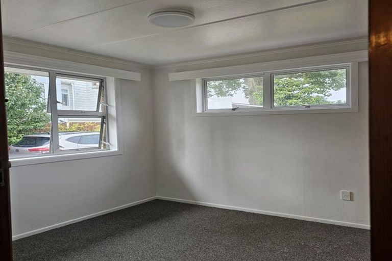 Photo of property in 70 Carrington Avenue, Silverdale, Hamilton, 3216