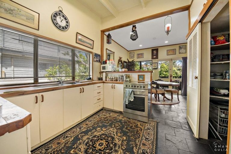 Photo of property in 3 Kathleen Street, Totara Vale, Auckland, 0627