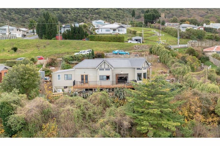 Photo of property in 7 Manuka Street, Ravensbourne, Dunedin, 9022
