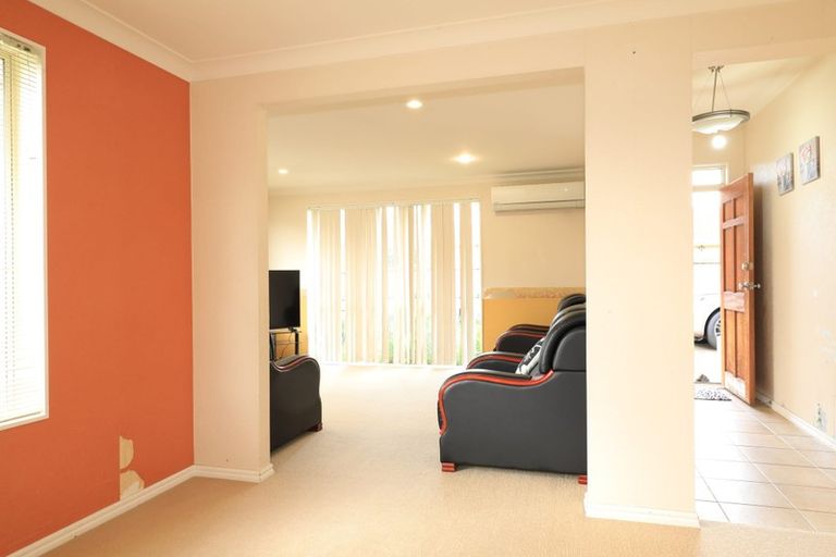 Photo of property in 13 Redcastle Drive, East Tamaki, Auckland, 2013
