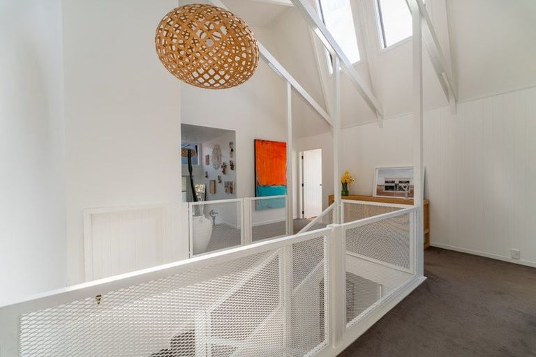 Photo of property in 82 Douglas Street, Highfield, Timaru, 7910