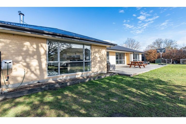 Photo of property in 177b High Street, Oxford, 7430