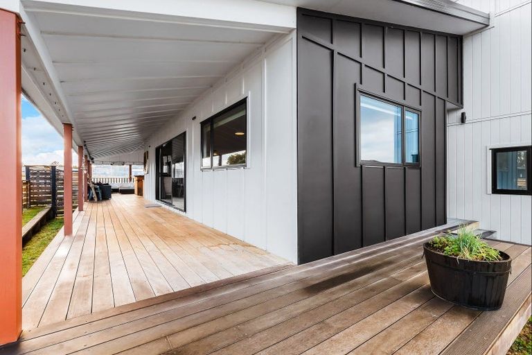 Photo of property in 14 Komahimahi Way, Motuoapa, 3382