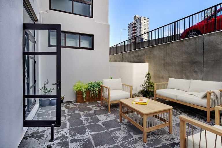 Photo of property in 33/254 Willis Street, Te Aro, Wellington, 6011