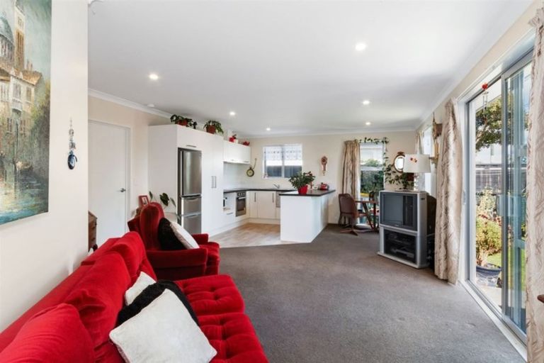 Photo of property in 1/2 Flemington Avenue, North New Brighton, Christchurch, 8083