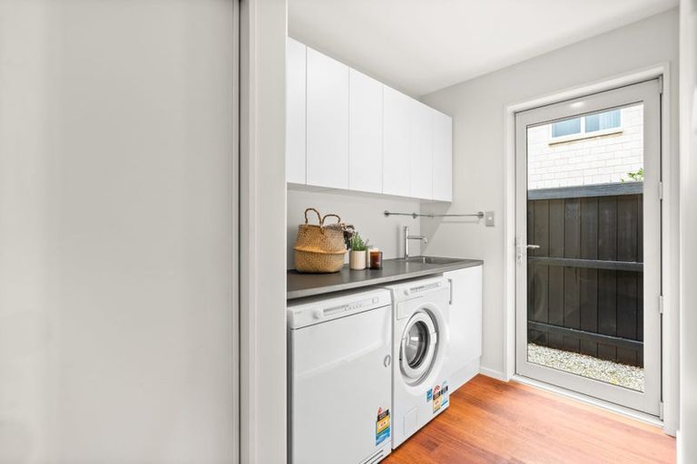 Photo of property in 15 Westpark Drive, Burnside, Christchurch, 8053