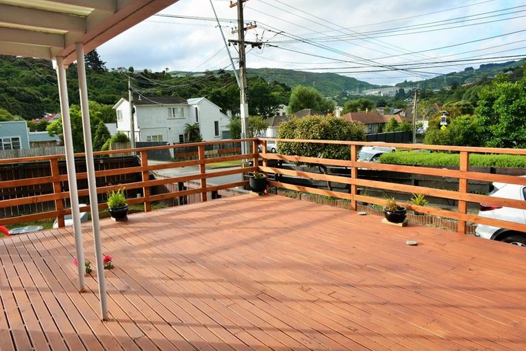 Photo of property in 113 Stokes Valley Road, Stokes Valley, Lower Hutt, 5019