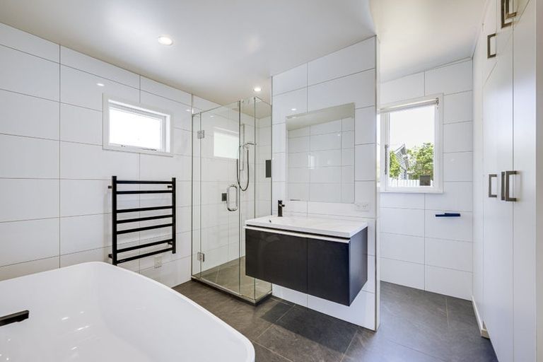 Photo of property in 7 Main Street, Hospital Hill, Napier, 4110