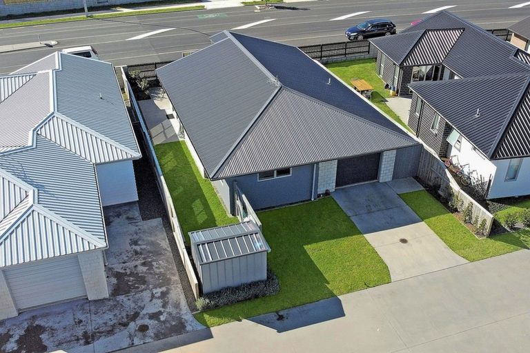 Photo of property in 184 Te Okuroa Drive, Papamoa, 3118