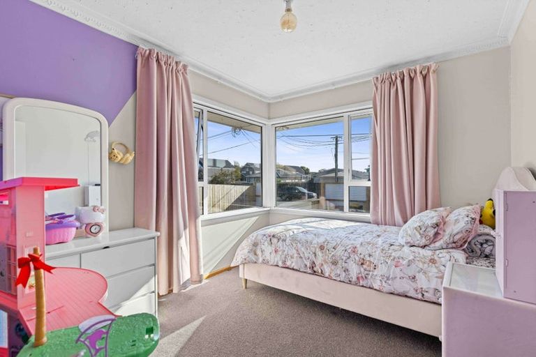 Photo of property in 12 Ottawa Road, Wainoni, Christchurch, 8061