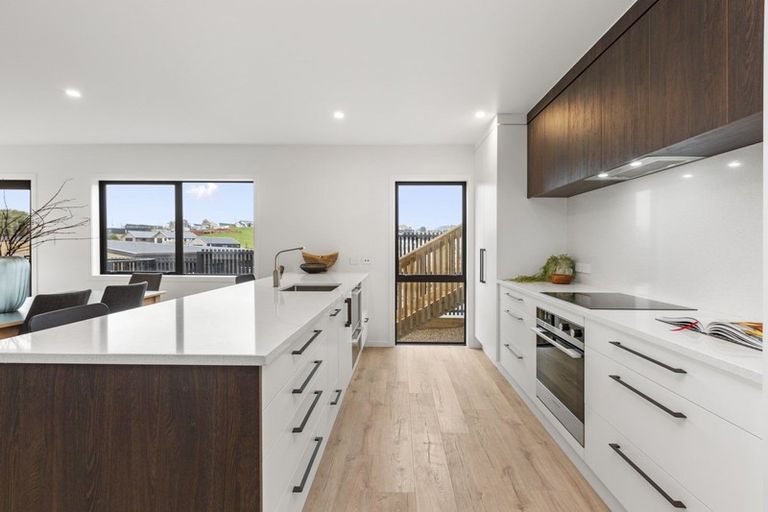 Photo of property in 34 Omahina Street, Raglan, 3225