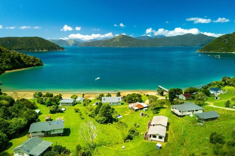 Photo of property in 2243 Te Towaka-port Ligar Road, Bulwer, French Pass, 7193