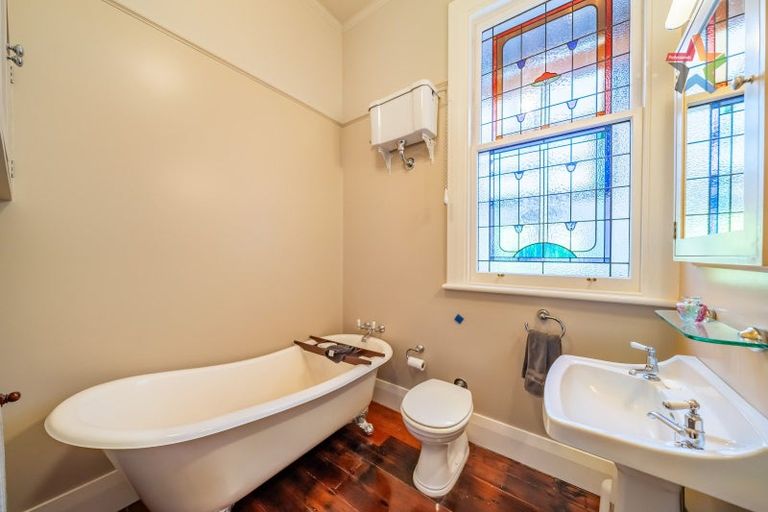 Photo of property in 18 Hautana Square, Woburn, Lower Hutt, 5010