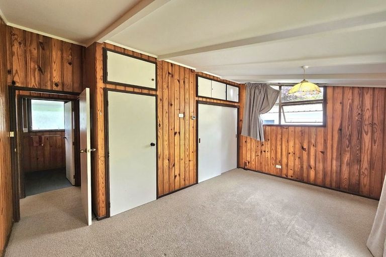 Photo of property in 12 Heaphy Street, Westown, New Plymouth, 4310