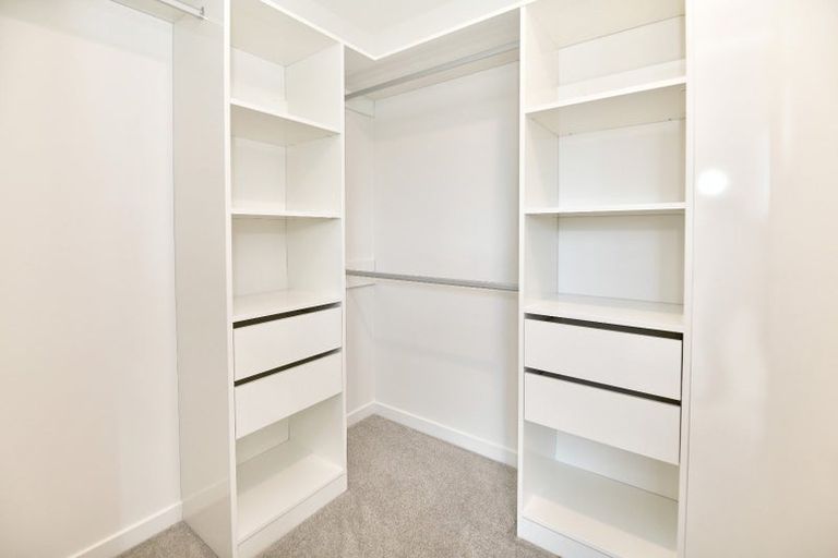 Photo of property in 15 Makenu Crescent, Wainui, Silverdale, 0992