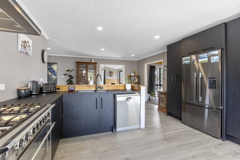 Photo of property in 68 Brois Street, Frankleigh Park, New Plymouth, 4310