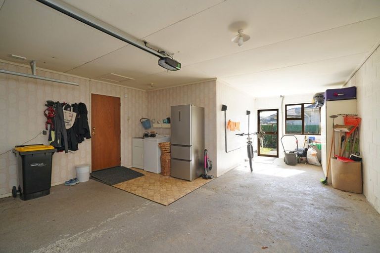 Photo of property in 92 Newcastle Street, Windsor, Invercargill, 9810