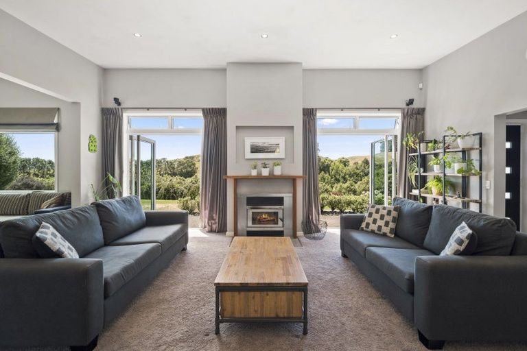 Photo of property in 75 Dalmore Way, Acacia Bay, Taupo, 3385