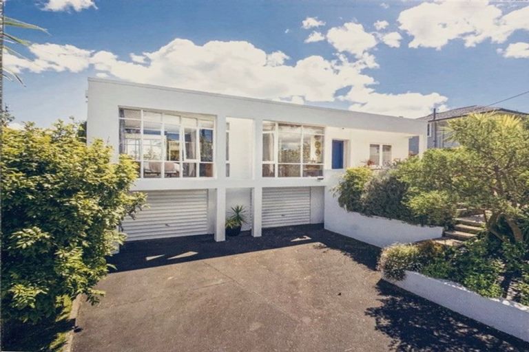 Photo of property in 31 Harley Road, Takapuna, Auckland, 0622