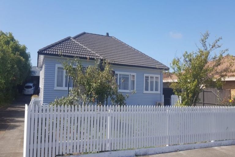 Photo of property in 1/5 Allen Avenue, Papatoetoe, Auckland, 2025